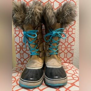 Teal Sorel Winter Boots